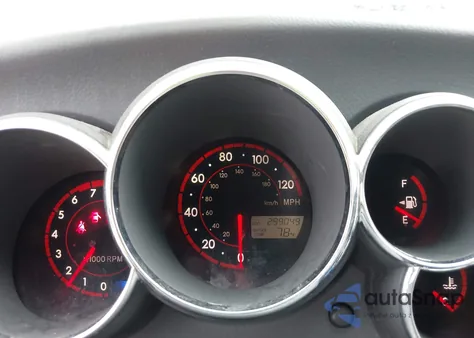 2005 Pontiac Vibe from USA, damaged, VIN 5Y2SL63825Z452653